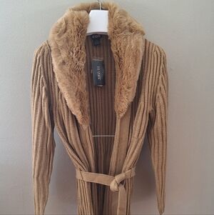 Tan Knit Long Cardigan with Removable Faux Fur Collar And Belt NWT Size MEDIUM